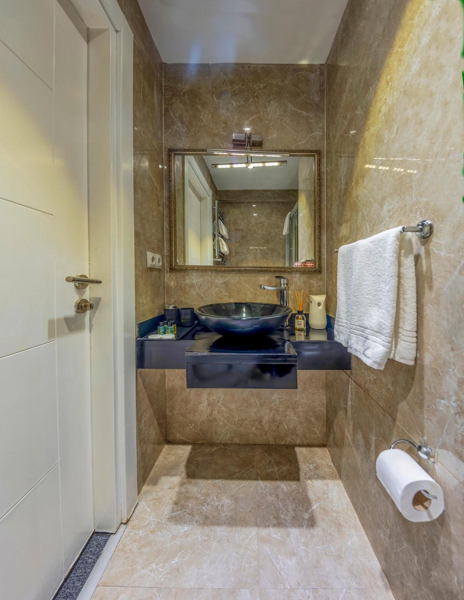 In Pera Boutique Hotel Istambul Extérieur photo